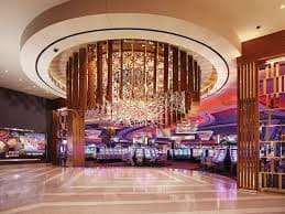 Myanmar ကစားသမားများ Online Baccarat ကစားနေသောပုံ